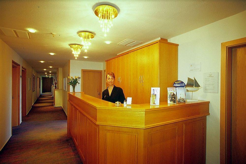 Hotel Am Schwedenkai Kiel Exterior foto